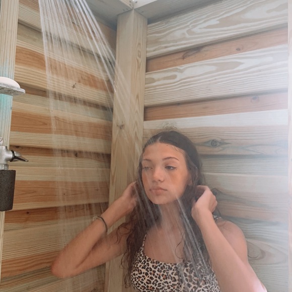 kylie_leadenham